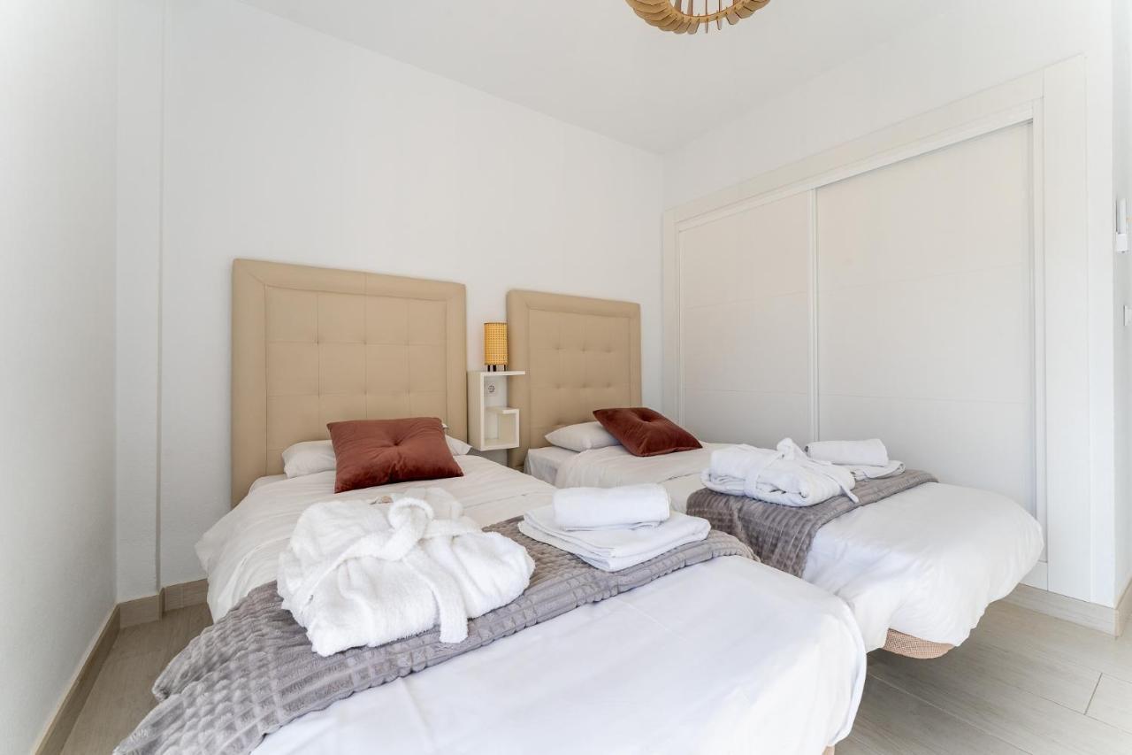 טורמולינוס Sea View 2 Bedroom Apartment 2 Min Away From The Beach מראה חיצוני תמונה